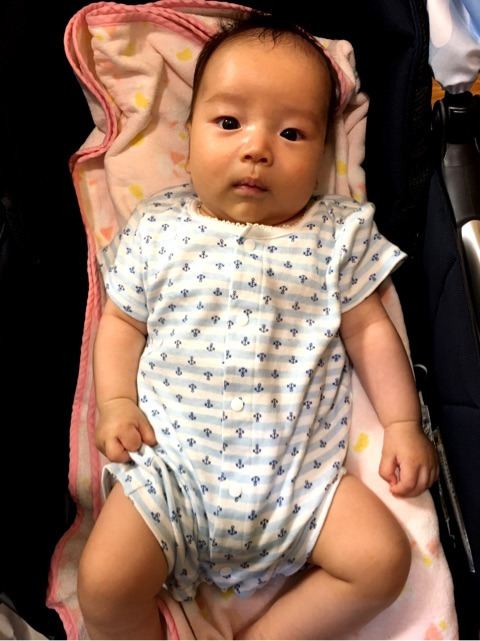 赤ちゃん 赤ちゃん