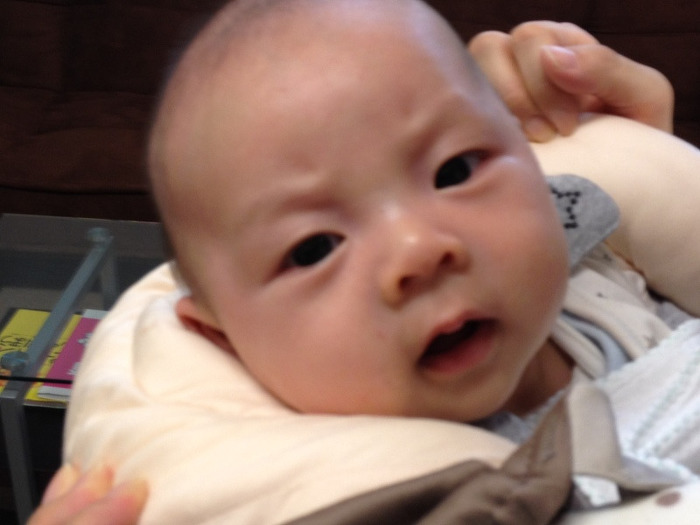 赤ちゃん 赤ちゃん