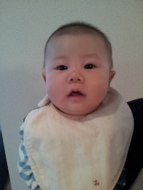 赤ちゃん 赤ちゃん